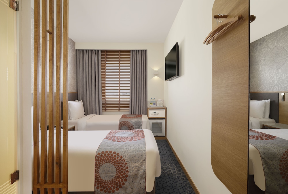 Holiday Inn Express Nashik Indira Nagar 33/56