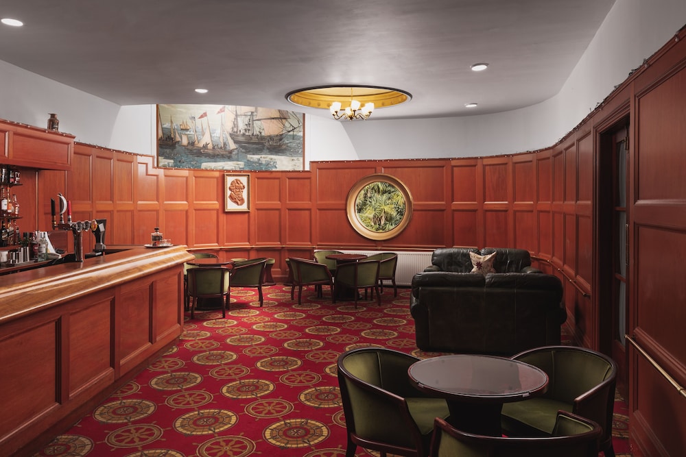 North West Castle Hotel 6/50
