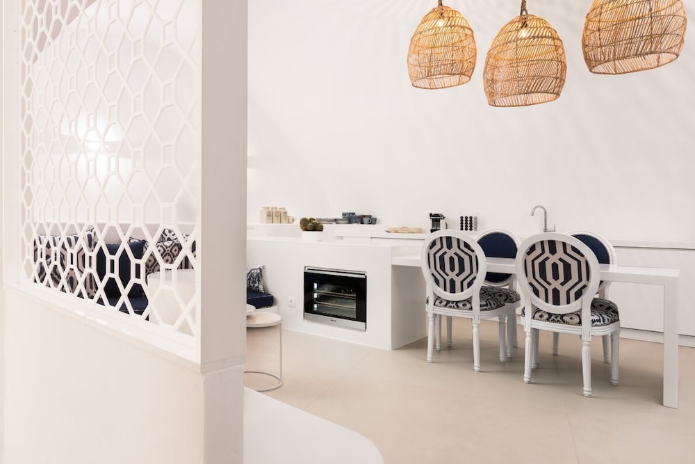 Kamini Santorini Luxury Villas 33/50