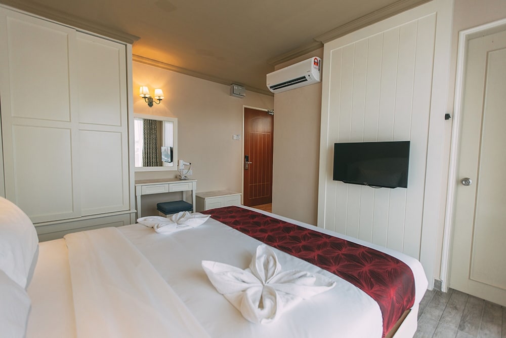 Tasik Villa International Resort 28/72