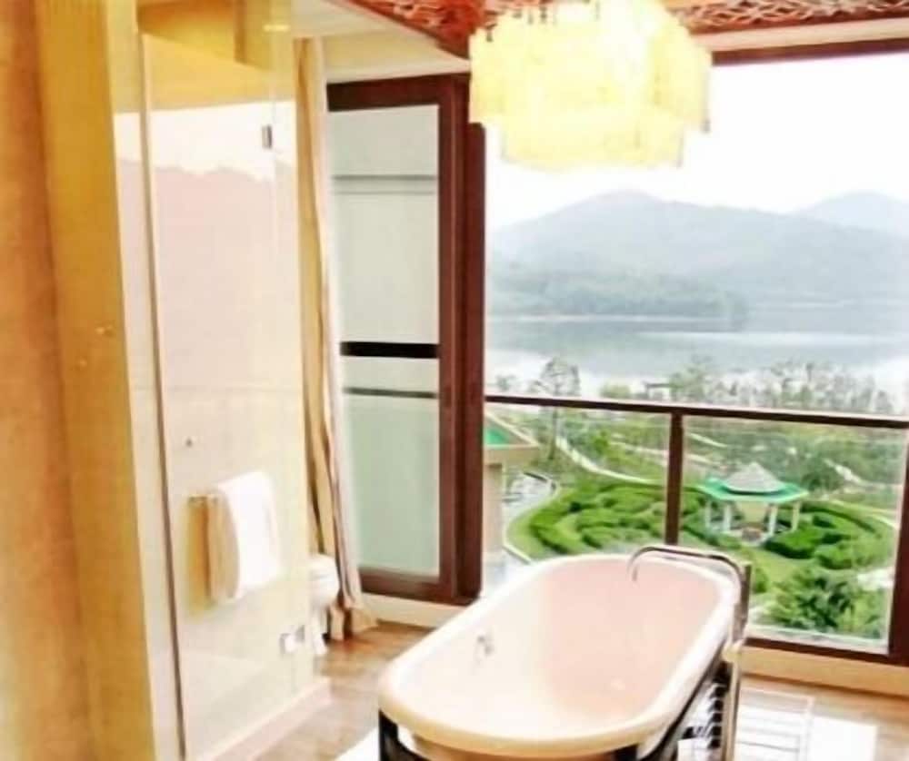 New Century Resort Jiu Long Lake Ningbo 53/53