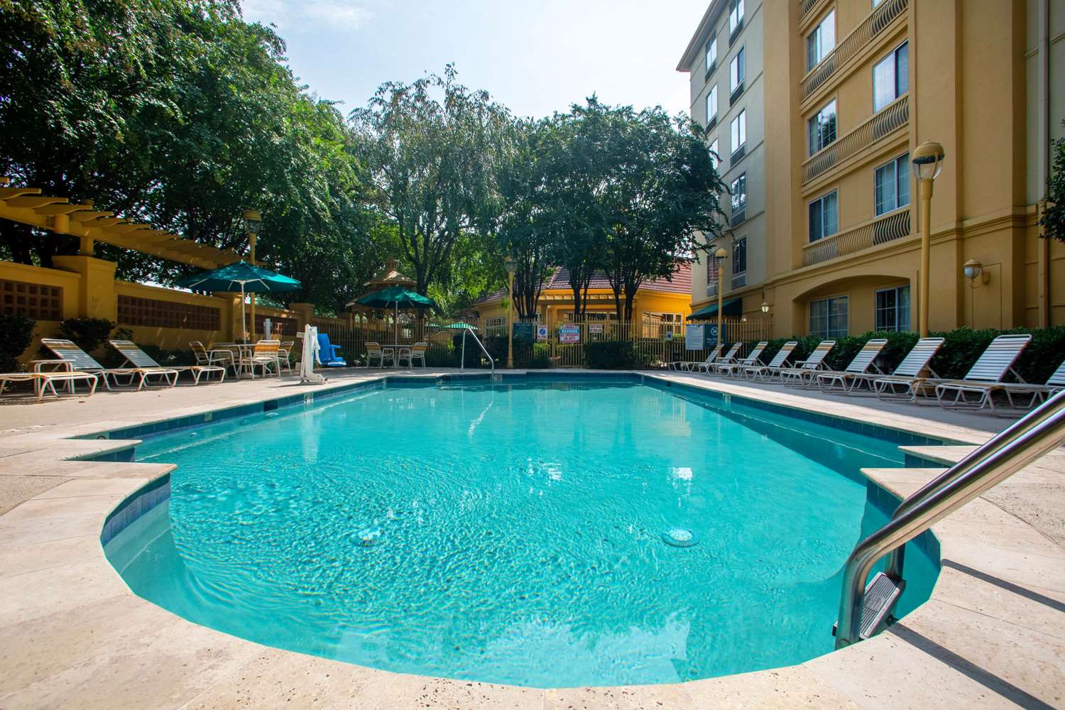 La Quinta Inn & Suites by Wyndham Charlotte Airport South 45/46