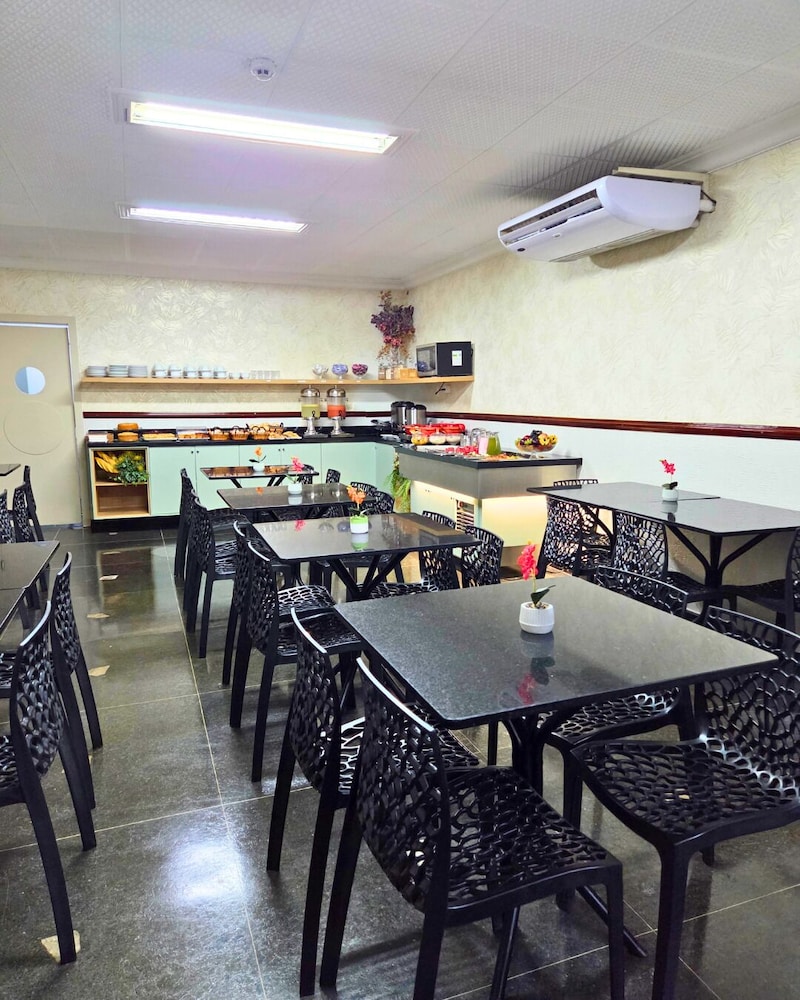 BANDEIRANTES HOTEL CUIABA 32/49