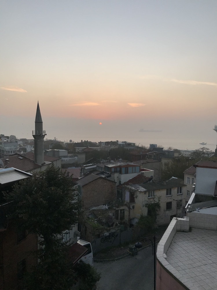 Emine Sultan Hotel 52/59
