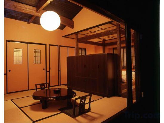 Kirishima Onsen Yunohana Muku 14/17