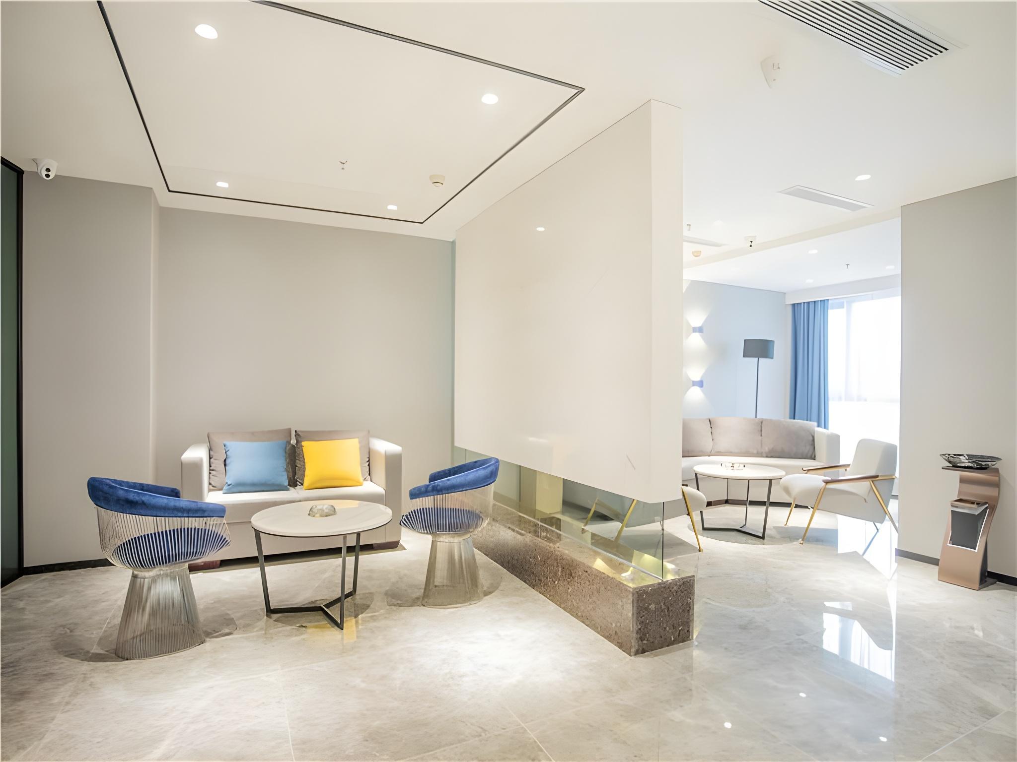 7 Days Premium Hotel (Chongqing North Railway Station North Square Center) 25/32