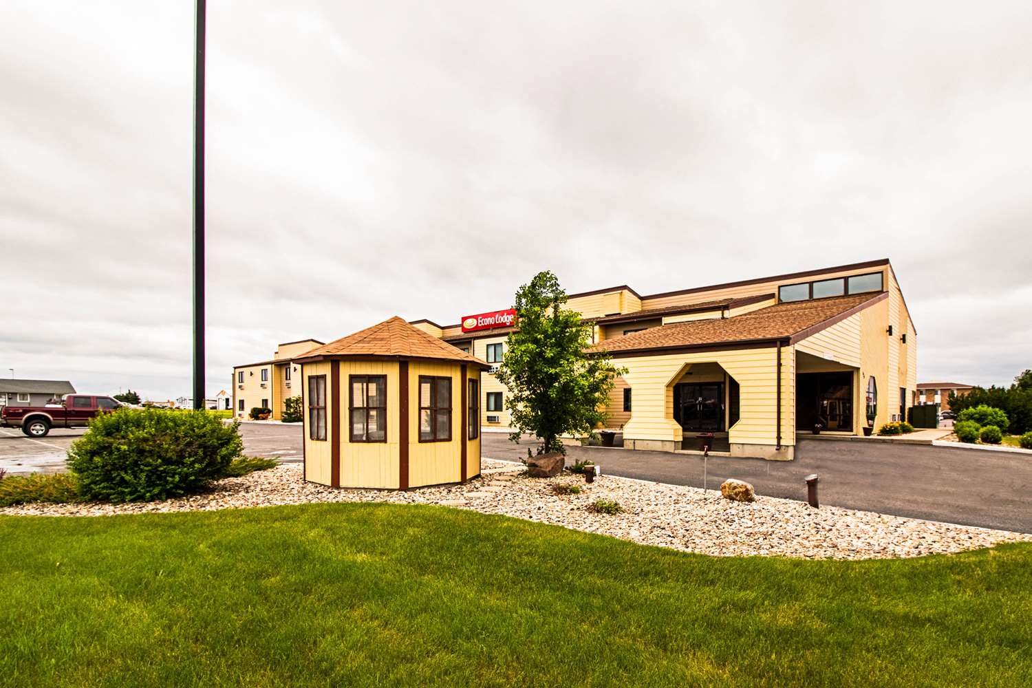 Econo Lodge Watertown, SD 16/16