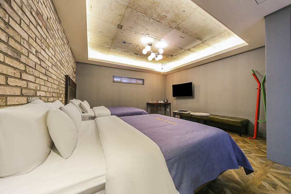 Hotel Myeongjak 28/67