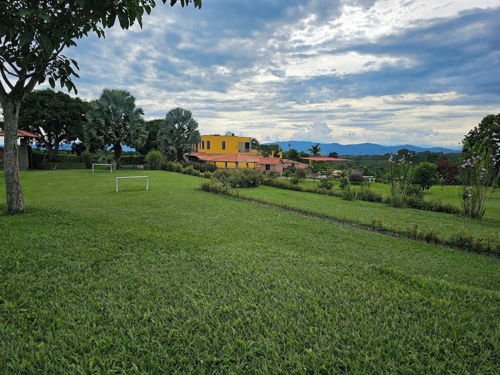 Hotel Bora Bora Campestre Los mangos 35/45