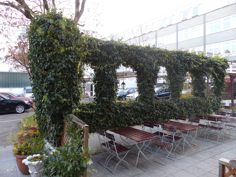 Hotel Pension Köberl 43/50