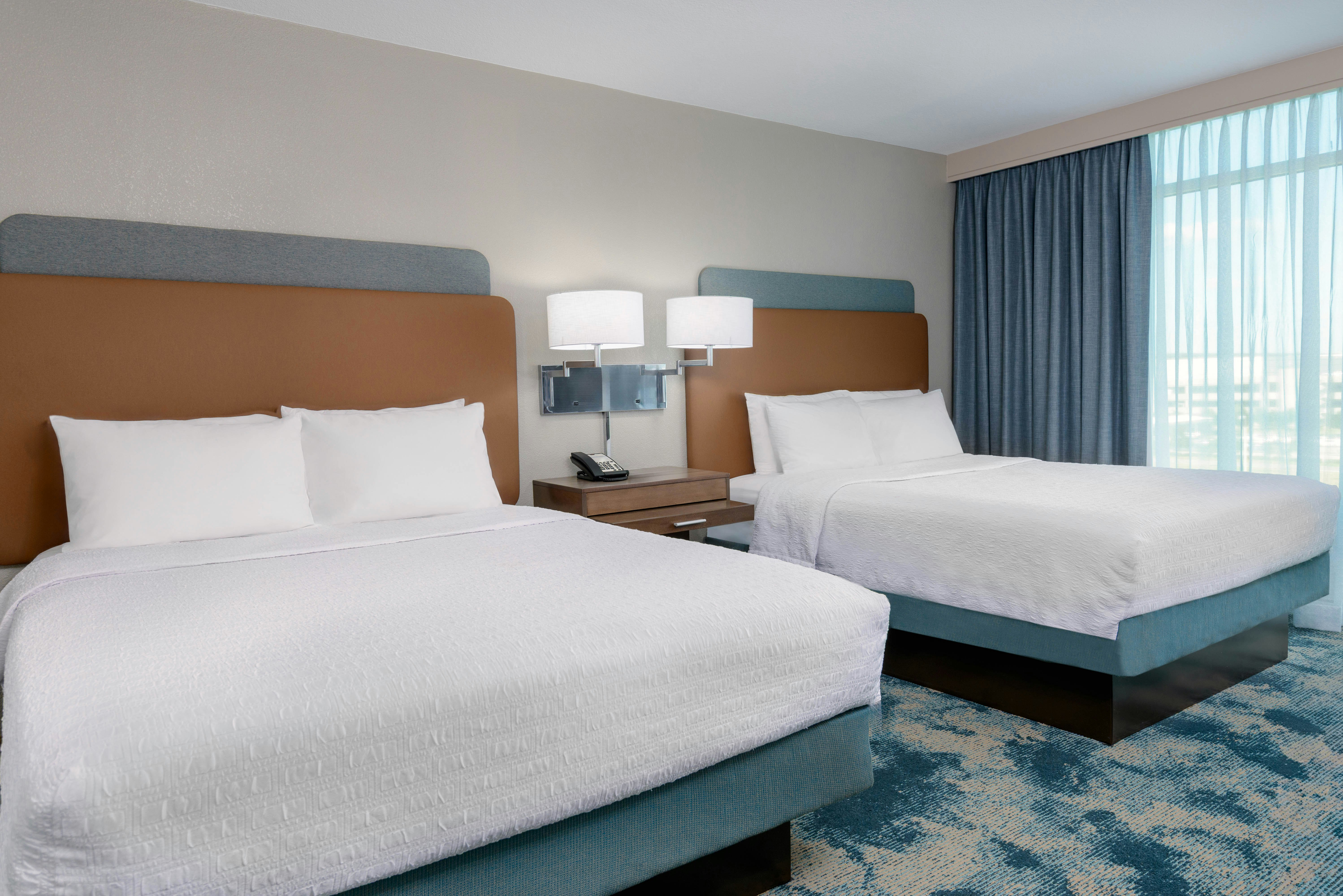 STUDIO, 2 QUEEN BEDS, ACCESSIBLE