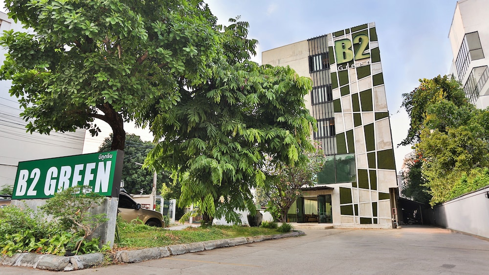 B2 Green Boutique & Budget Hotel 55/62