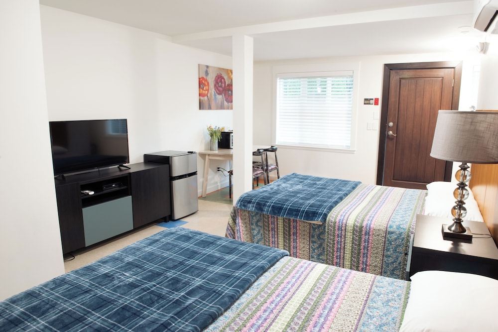 Pemberton Hotel (Motel) 26/49