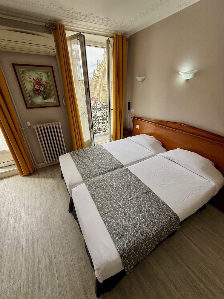 SUPERIOR, TWIN BEDS