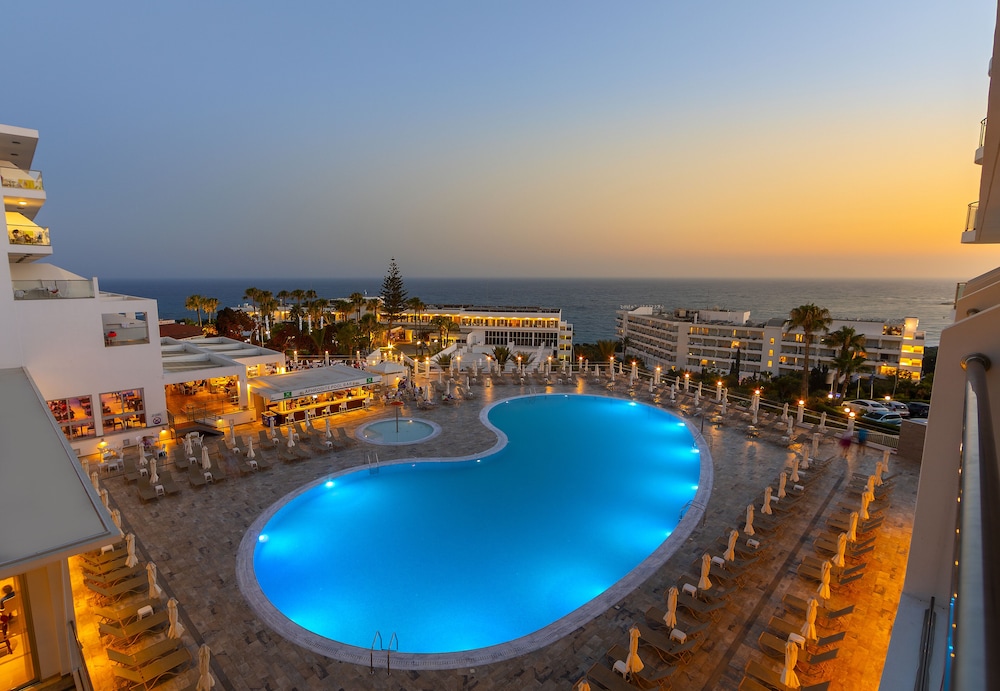 TOFINIS HOTEL in AYIA NAPA
