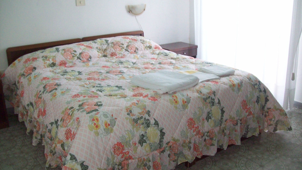 Hotel Calabria 15/50