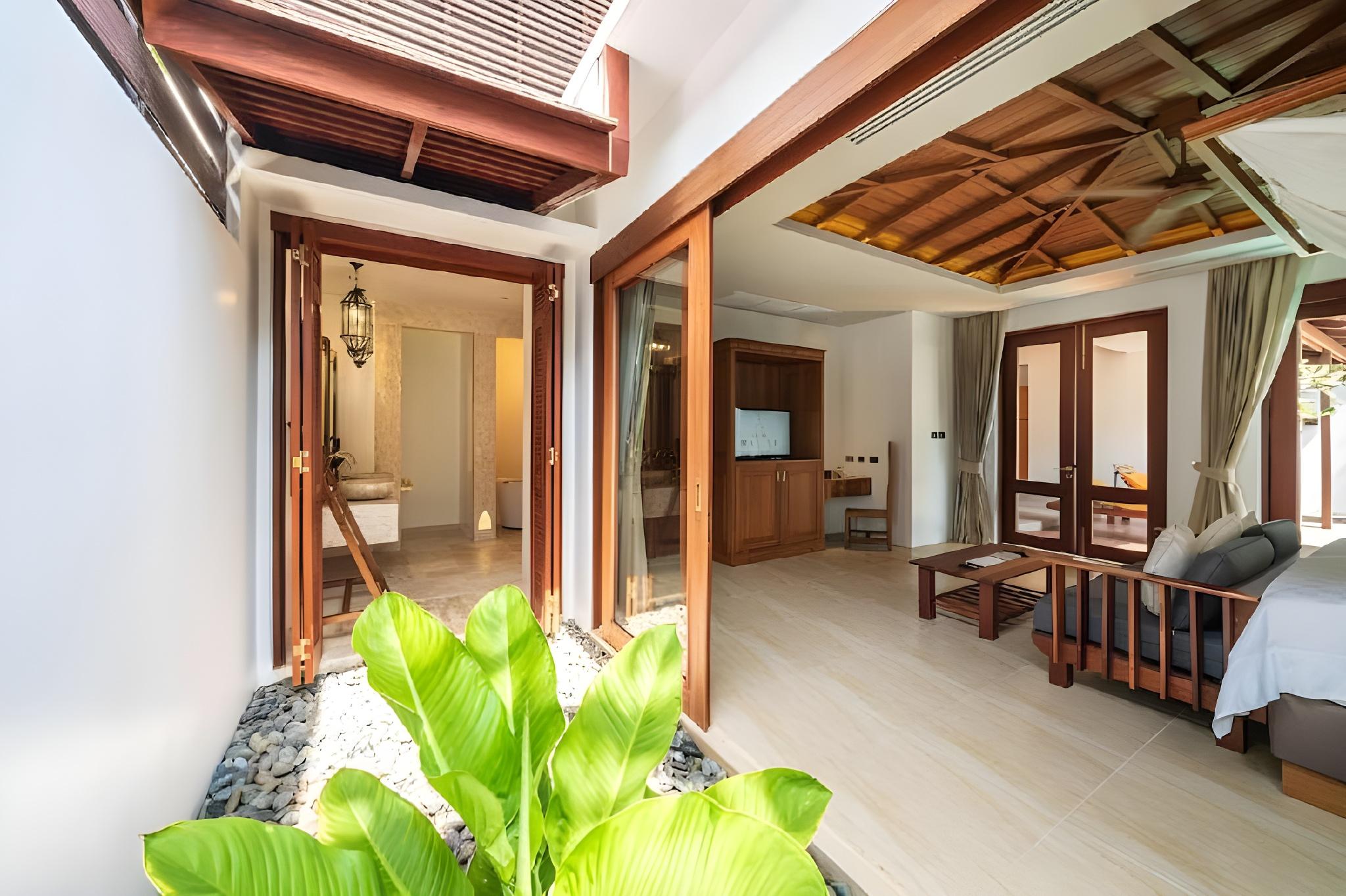 Grand, Pool, Villa