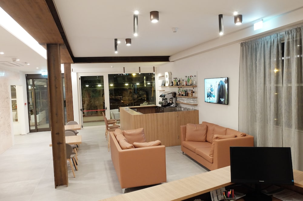 Hotel Aurea 53/66