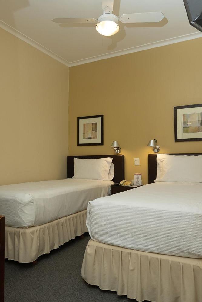Austral Express Hotel 13/49