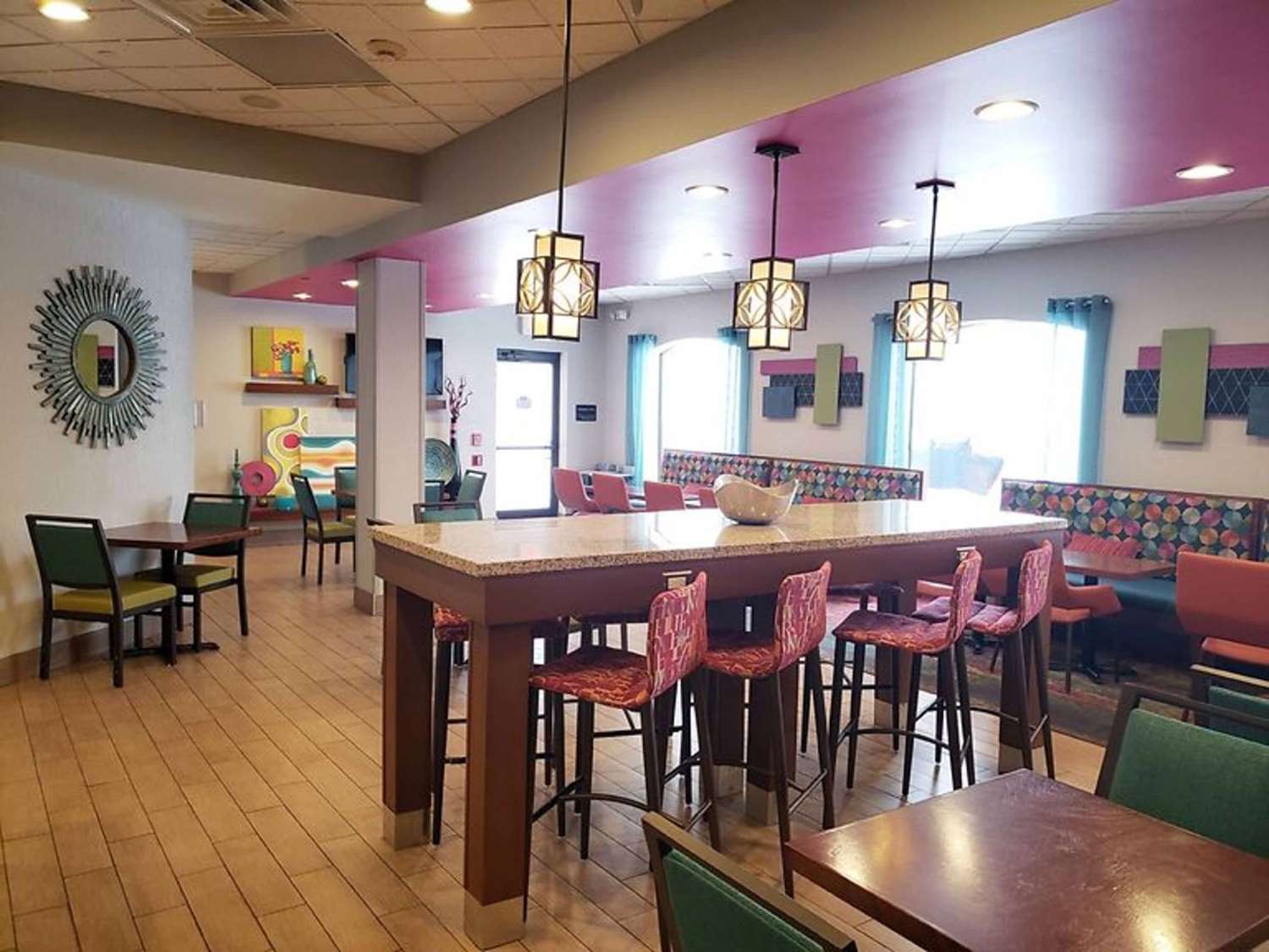 restaurant cafeteria