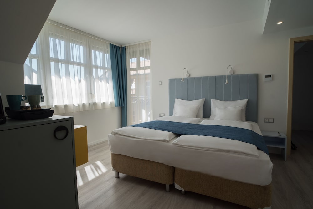 CIVITAS BOUTIQUE HOTEL 20/79