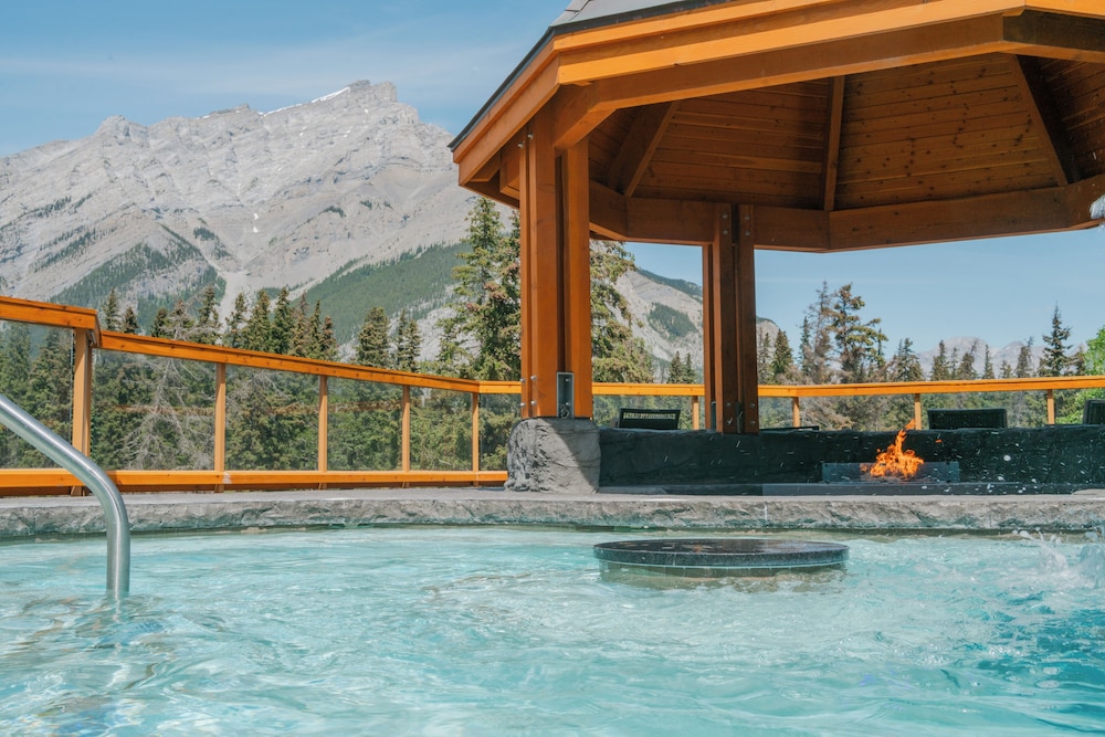 Hotel Canoe & Suites 33/59