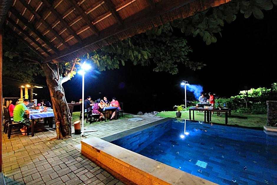 Cocotinos Lembeh Manado A Boutique Dive Lodge 23/25