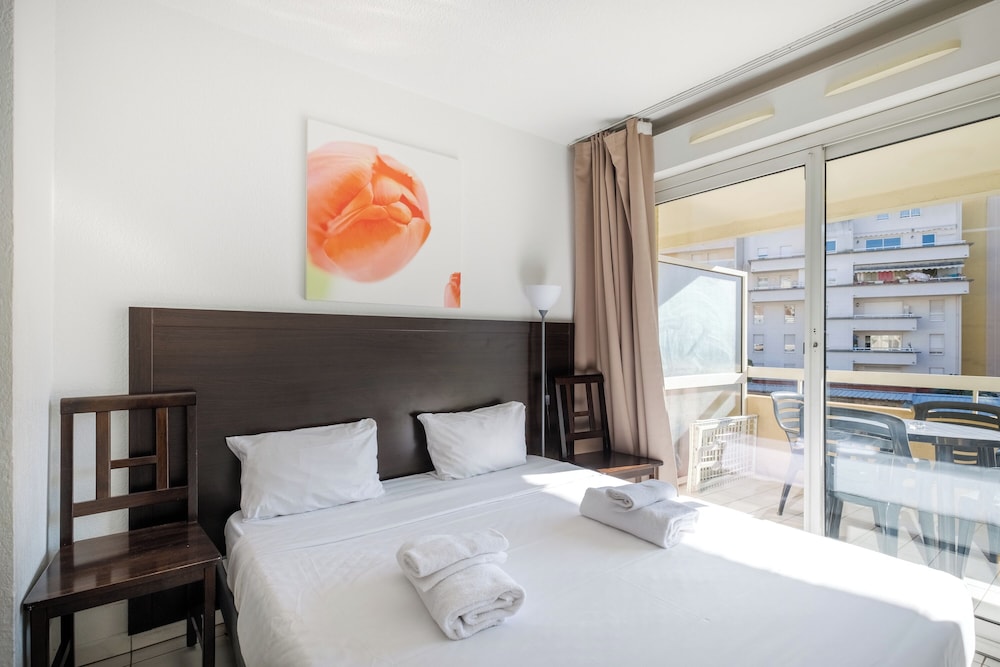 ResidHotel Cannes Festival 14/34