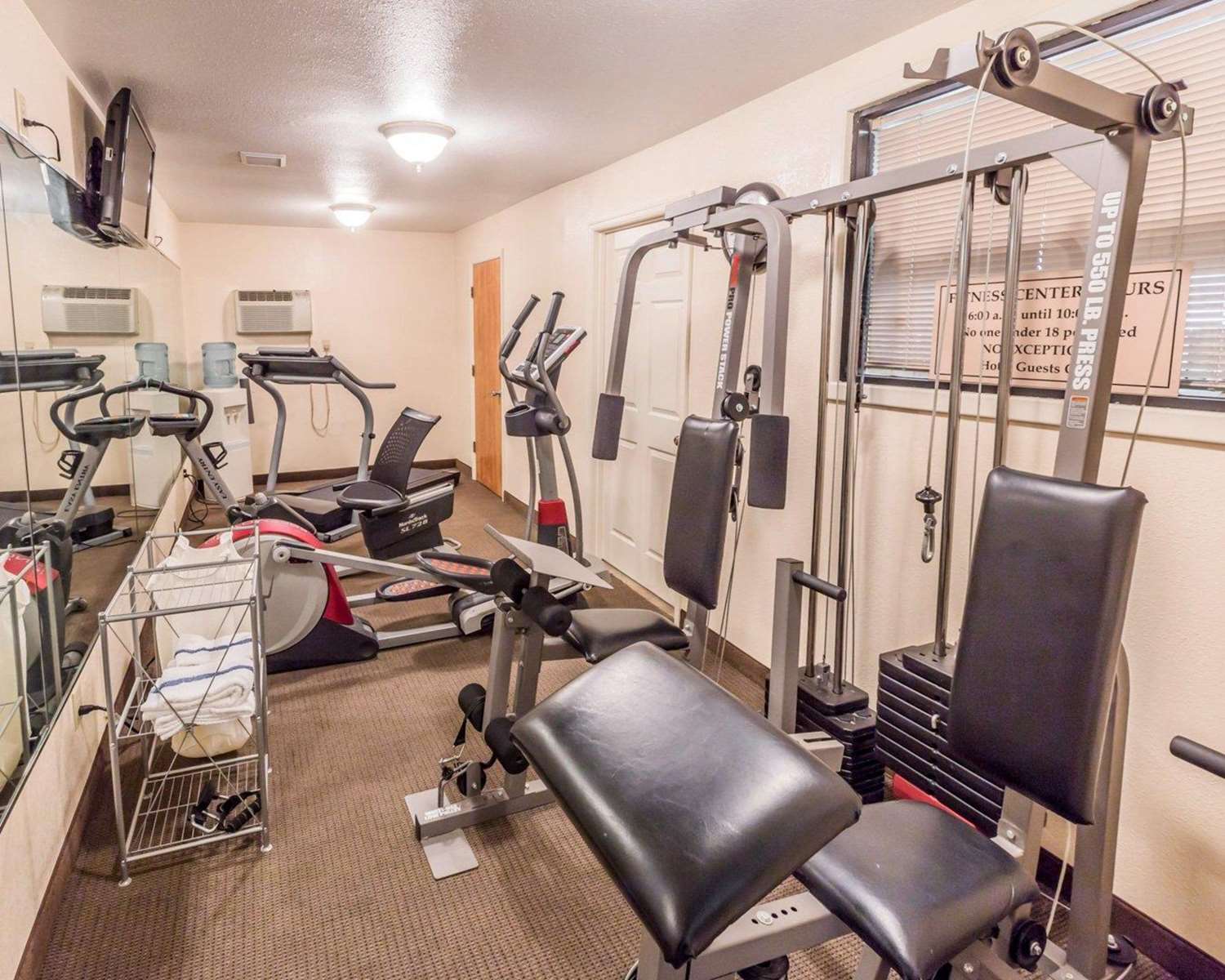 Quality Inn Pell City I-20 exit 158 25/37
