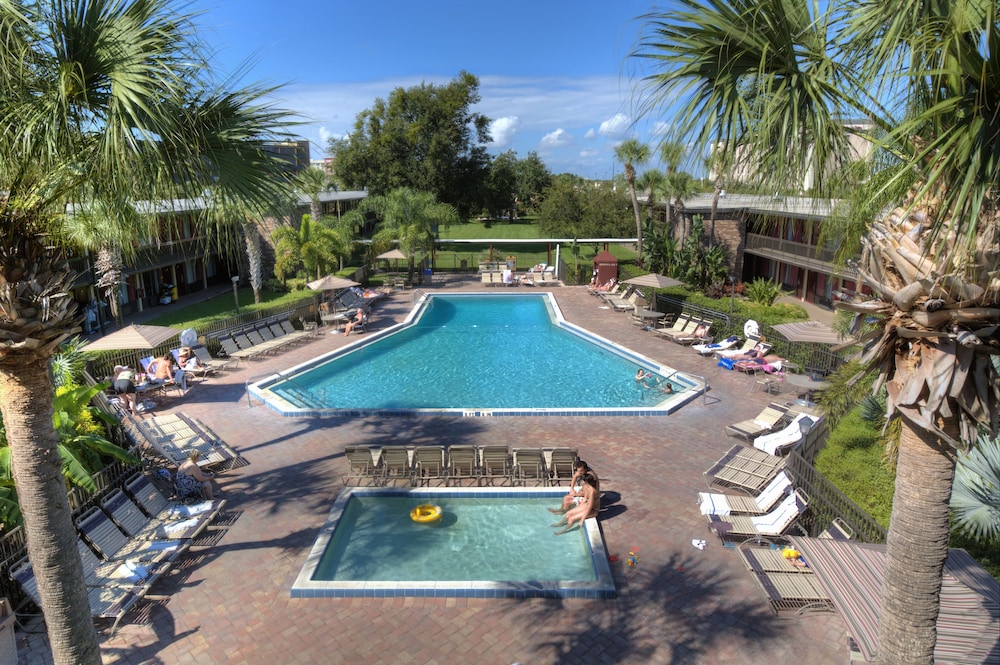 Rosen Inn International 7/67