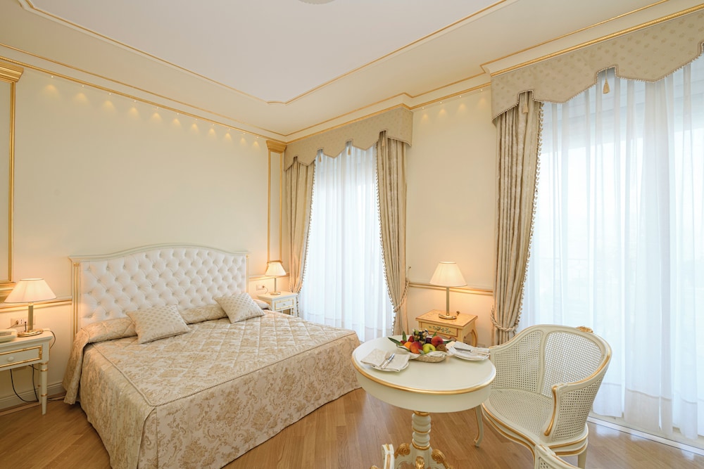 جناح جونيور بسرير مزدوج، Astoria 3/5