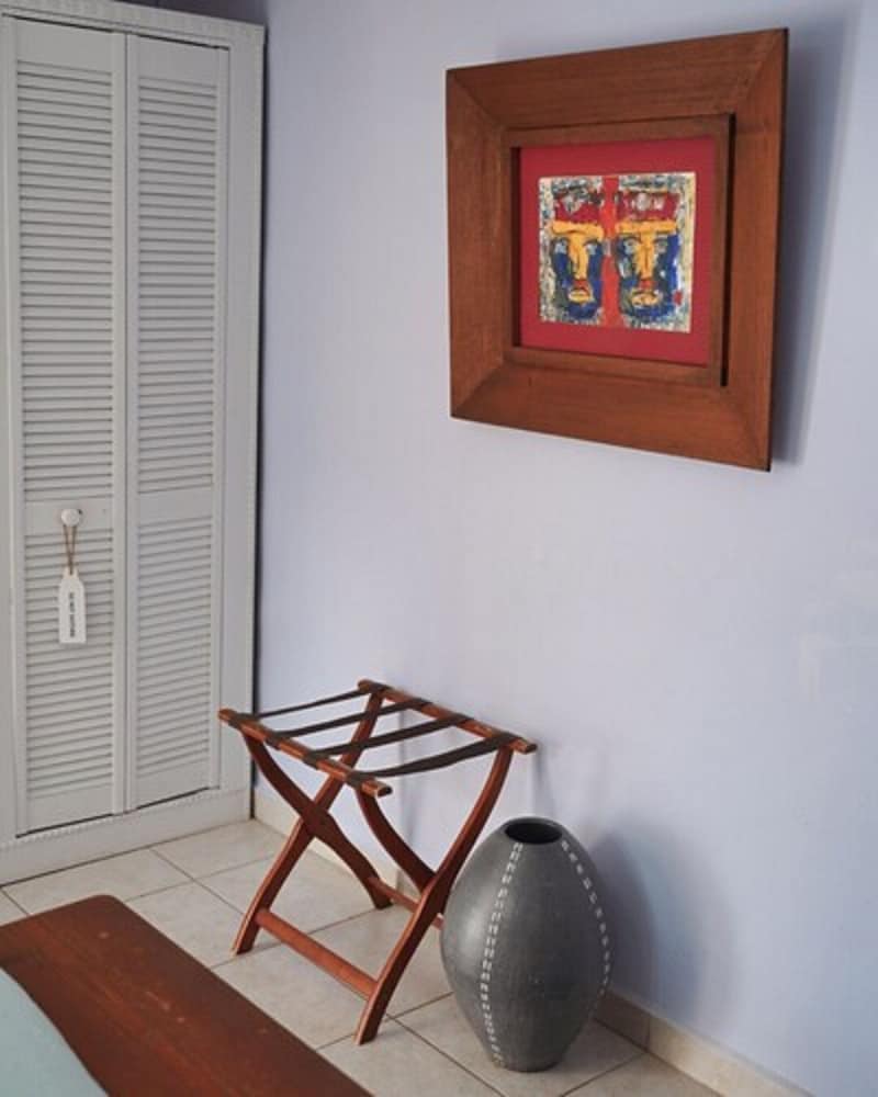 Arubiana Inn 43/64