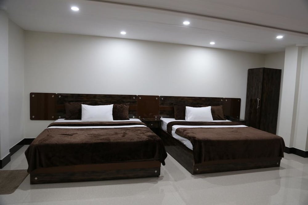 Hotel Shanghai 8/22