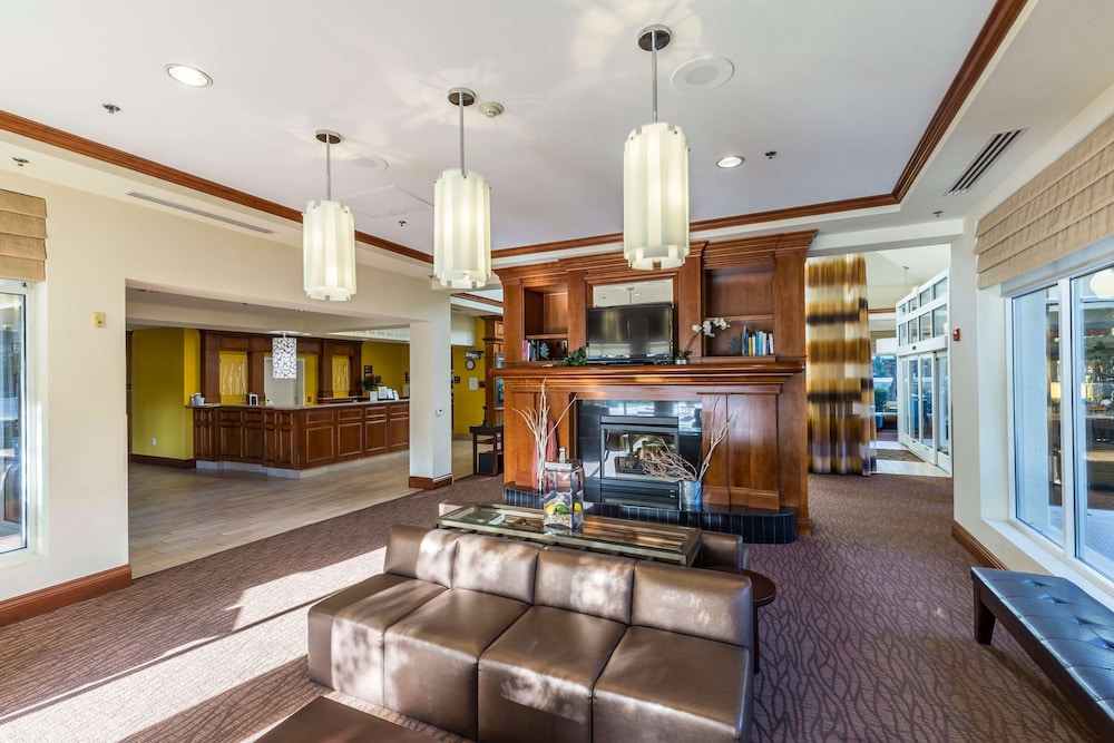 Hilton Garden Inn Fairfield 7/80
