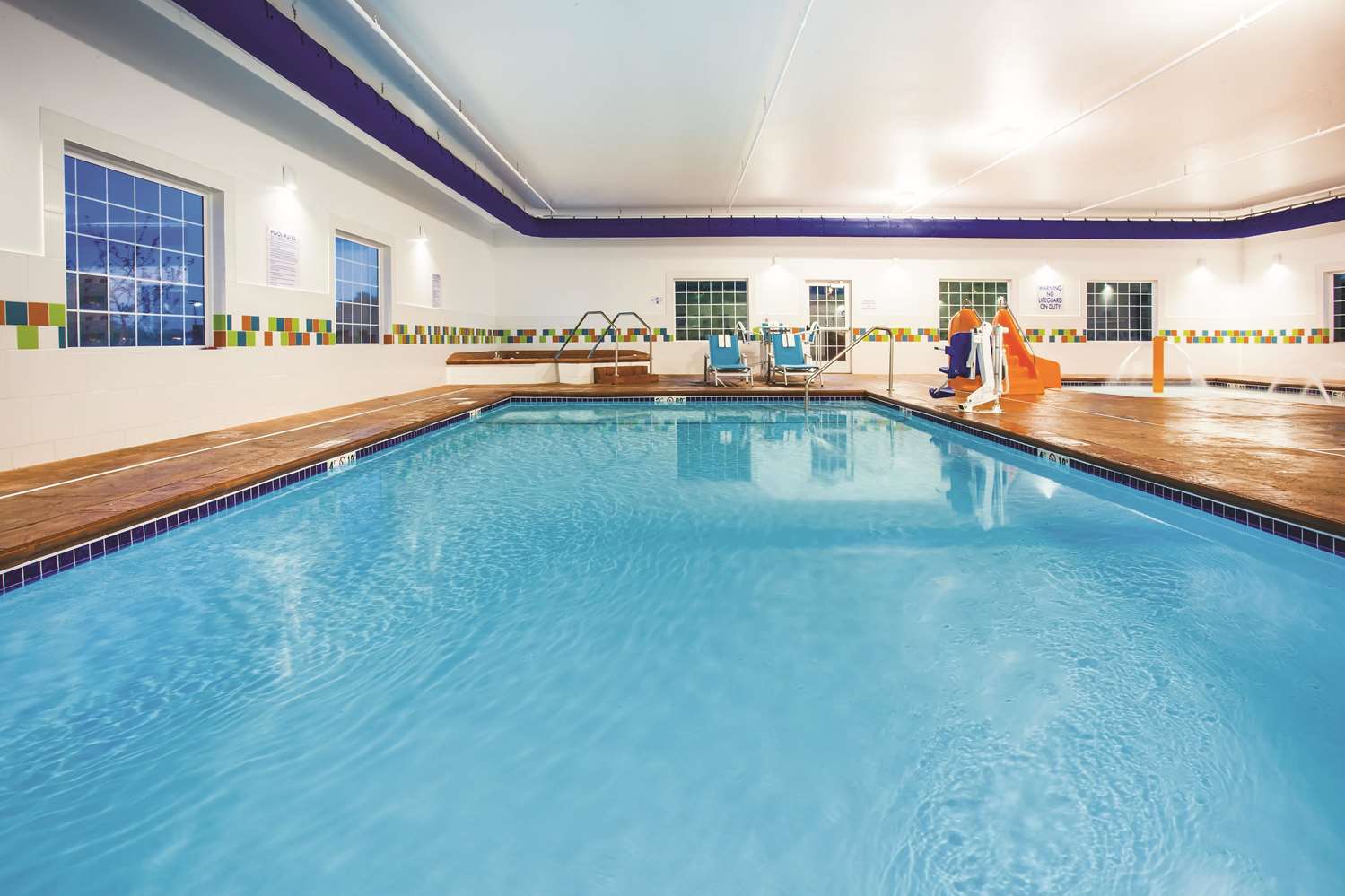 La Quinta Inn & Suites by Wyndham St. Paul-Woodbury 21/46