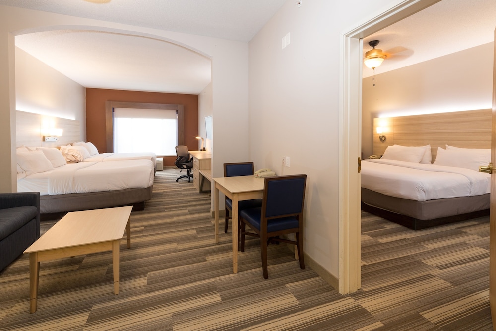 Holiday Inn Express Hotel Suites Grand Blanc 14/46