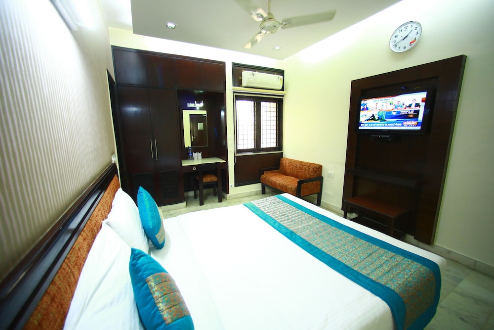 Sundeep Inn 12/46