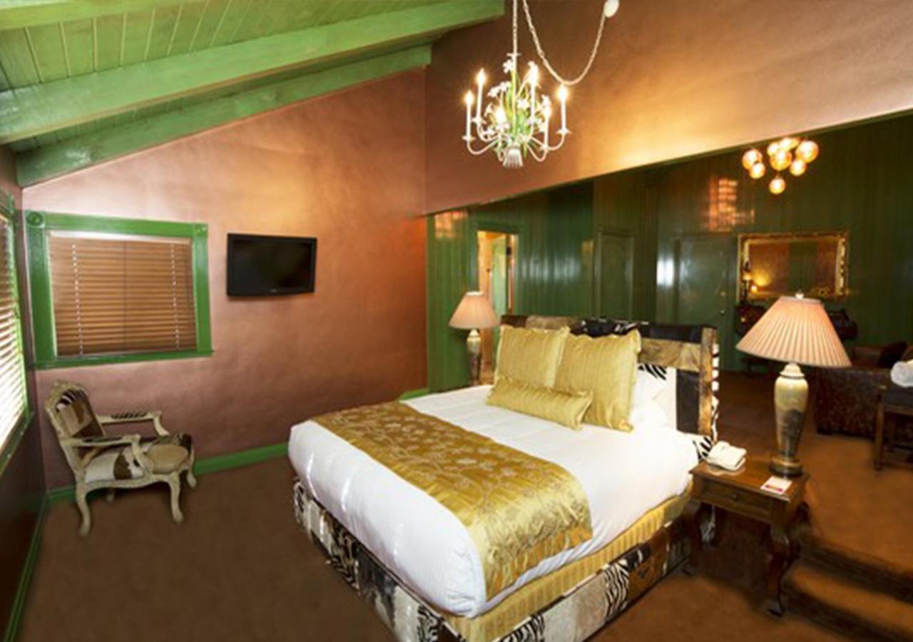 Room, Mountain View
