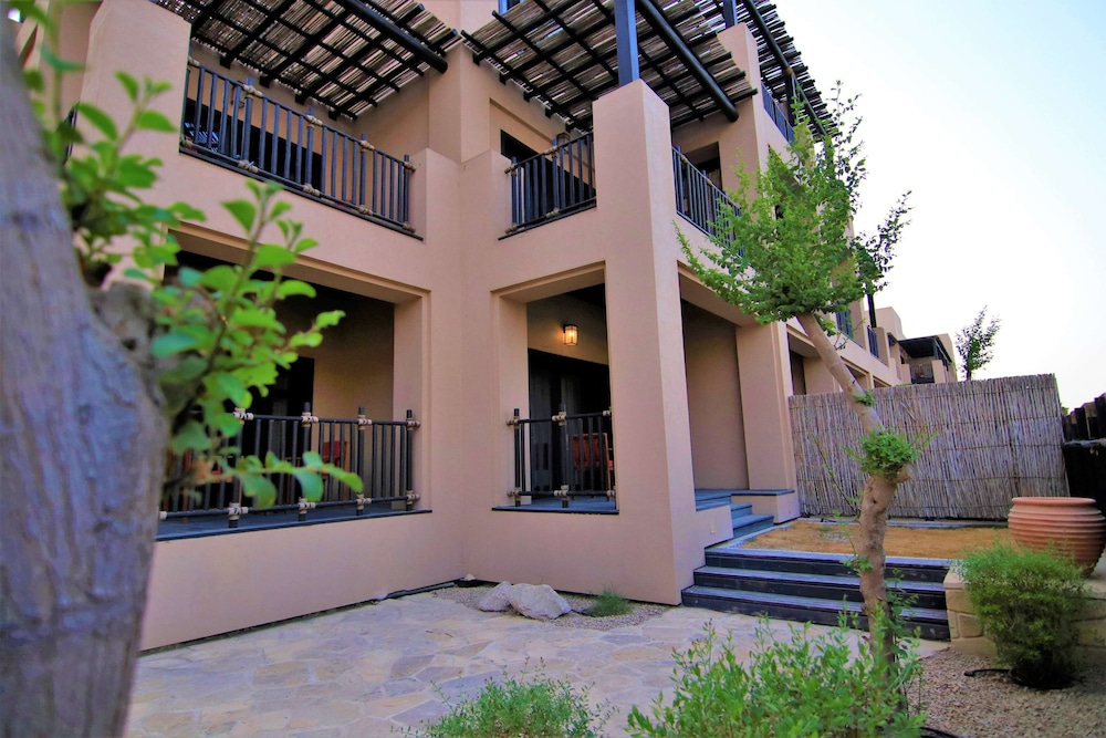 Azimut Hotel Musandam 2/68