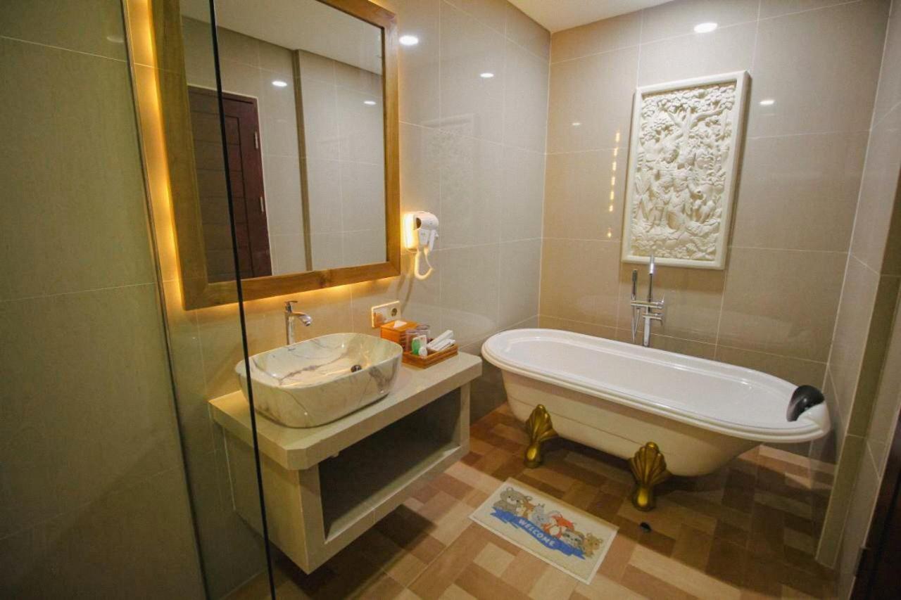 Kuta Majesty Hotel 32/35