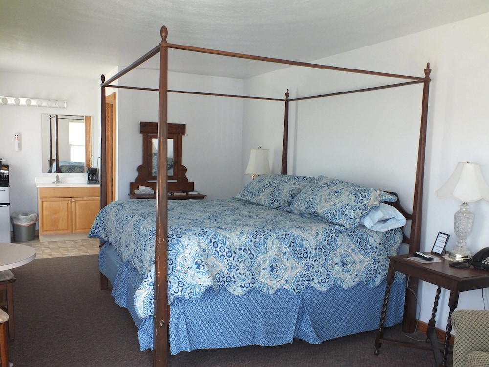 Scarborough Inn 44/65