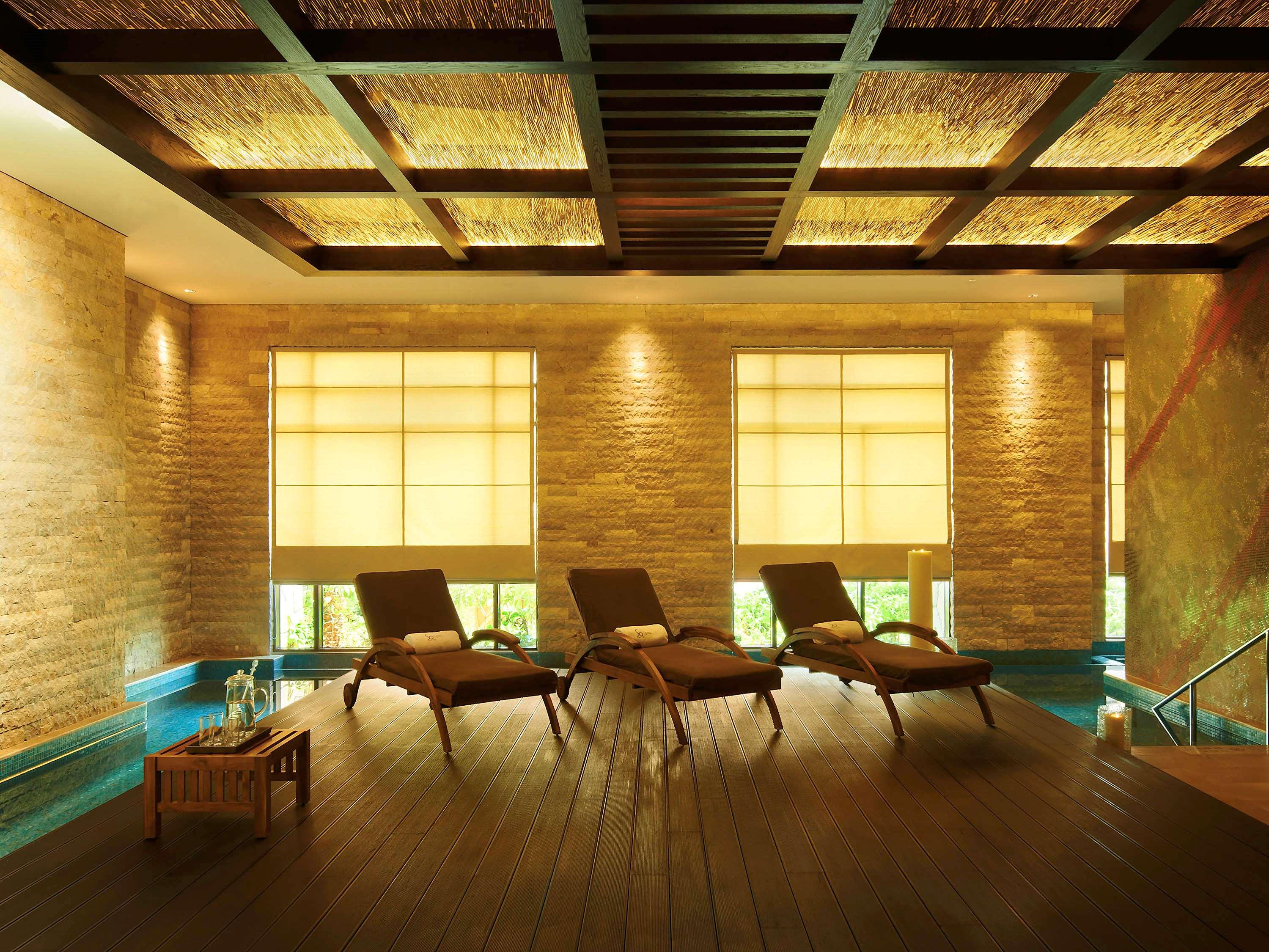 swimming pool spa