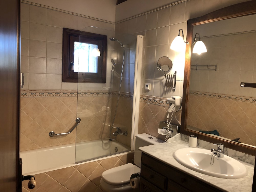Hotel Rural Son Manera 64/65