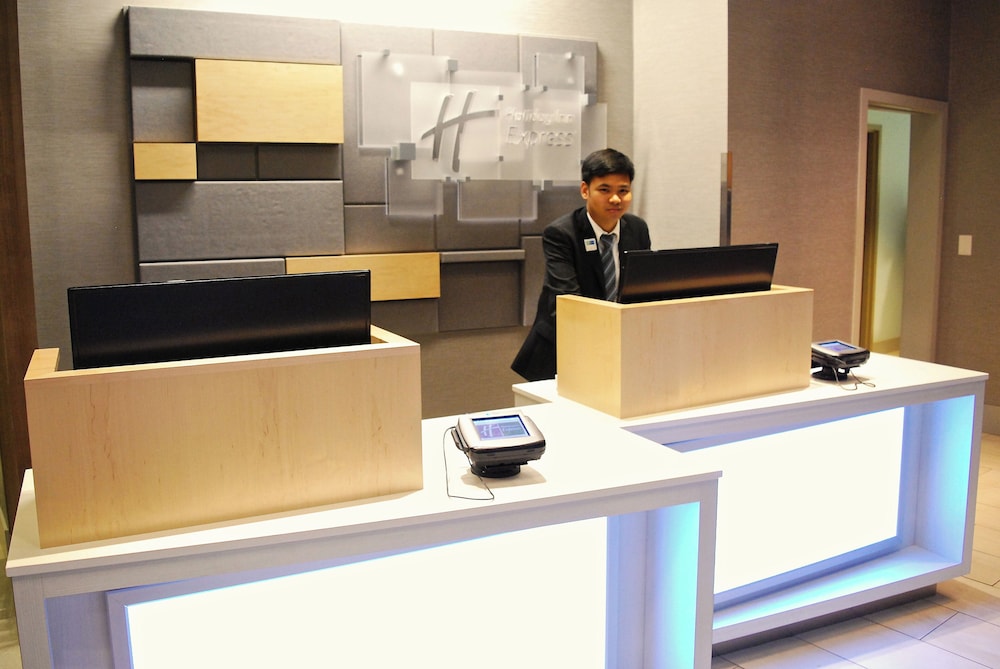 Holiday Inn Express Vancouver Airport Richmond 6/48