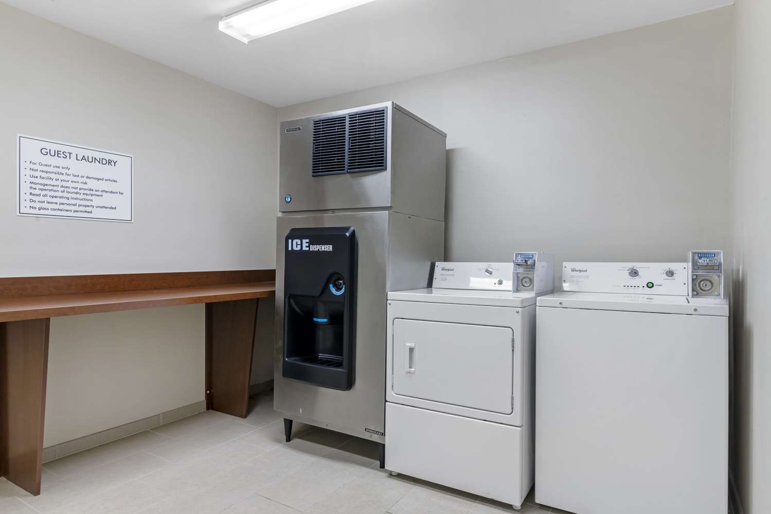 Comfort Inn & Suites Brunswick I-95 14/19