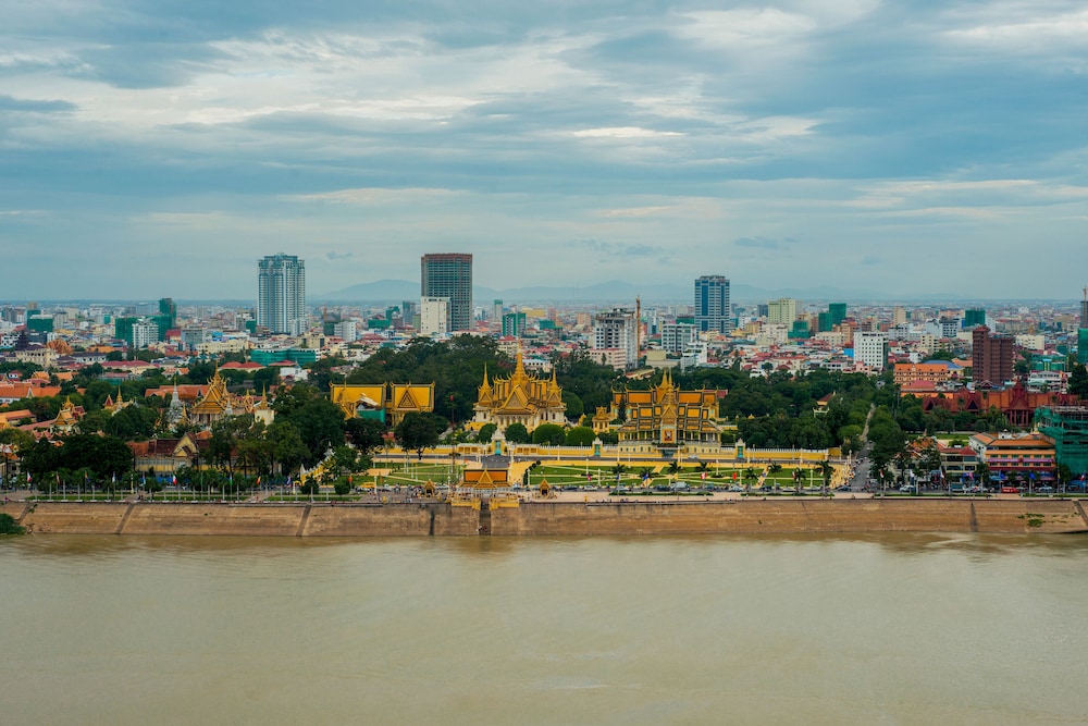 Sokha Phnom Penh Hotel 82/85