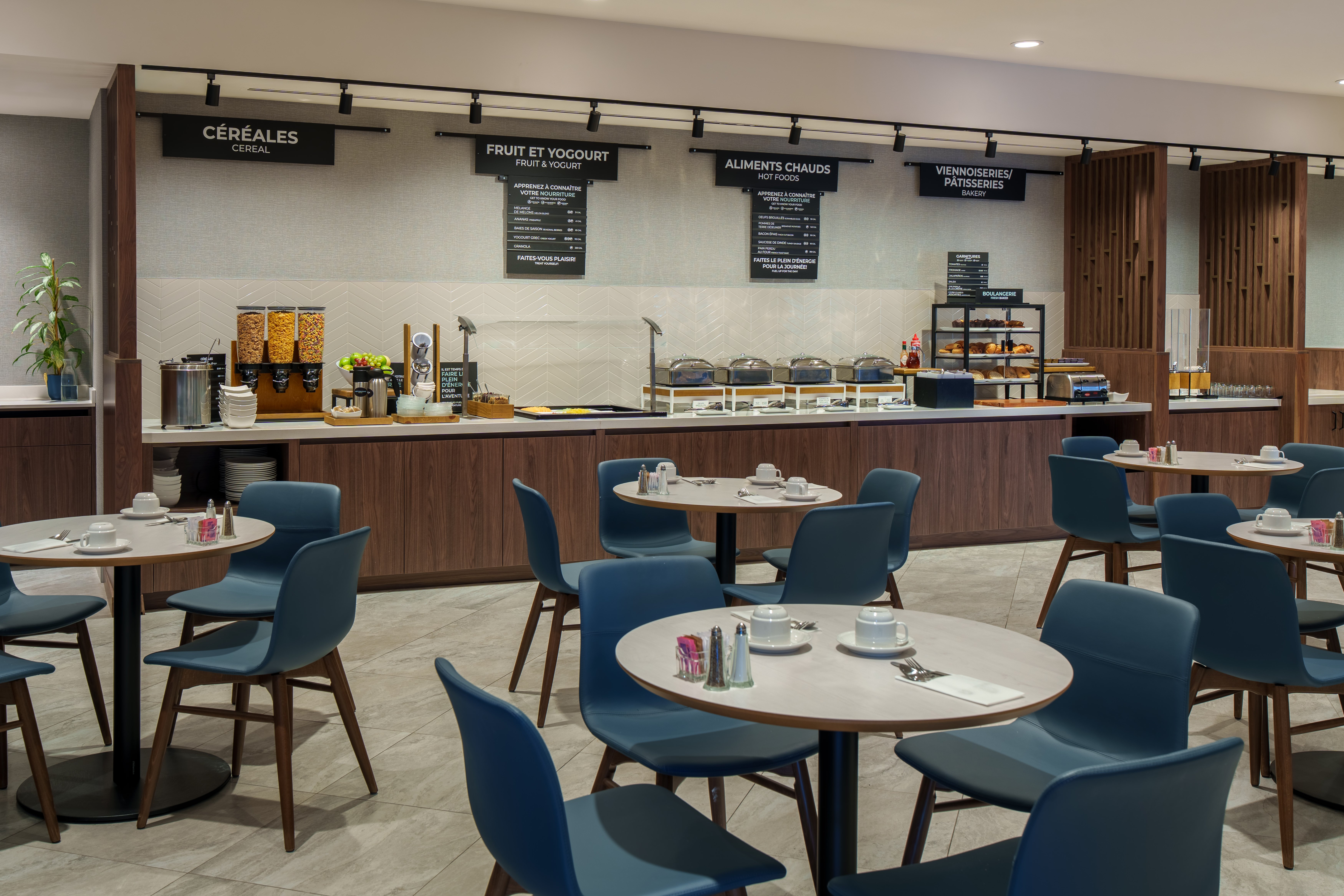 Holiday Inn Laval Montreal 56/80