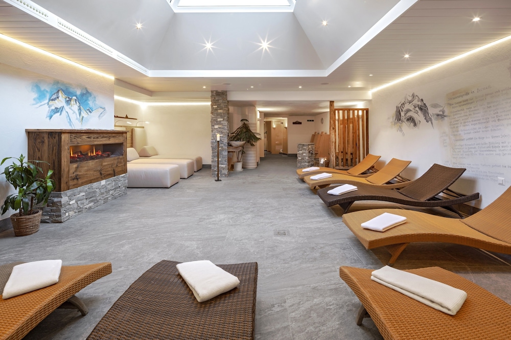 Hotel Antika 8/63