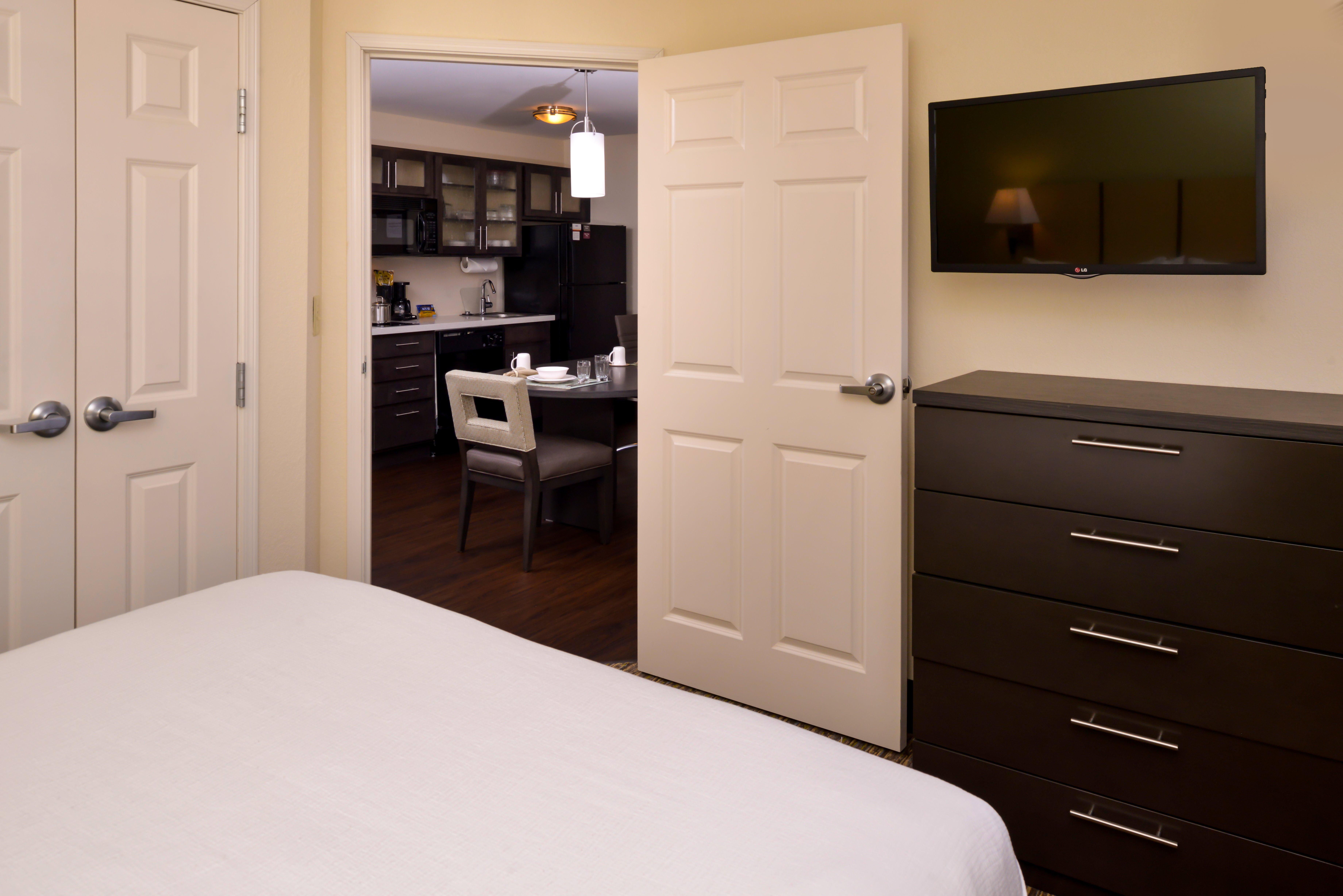 Candlewood Suites Bloomington - Normal an IHG Hotel 9/31