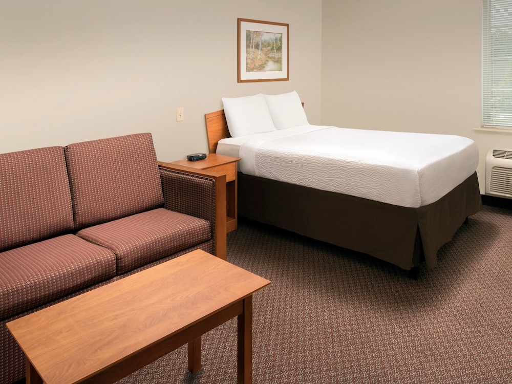 WoodSpring Suites Charlotte Gastonia 25/39
